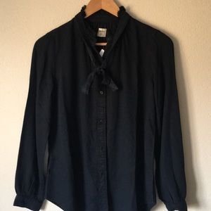 NWT!! Gap black button down shirt